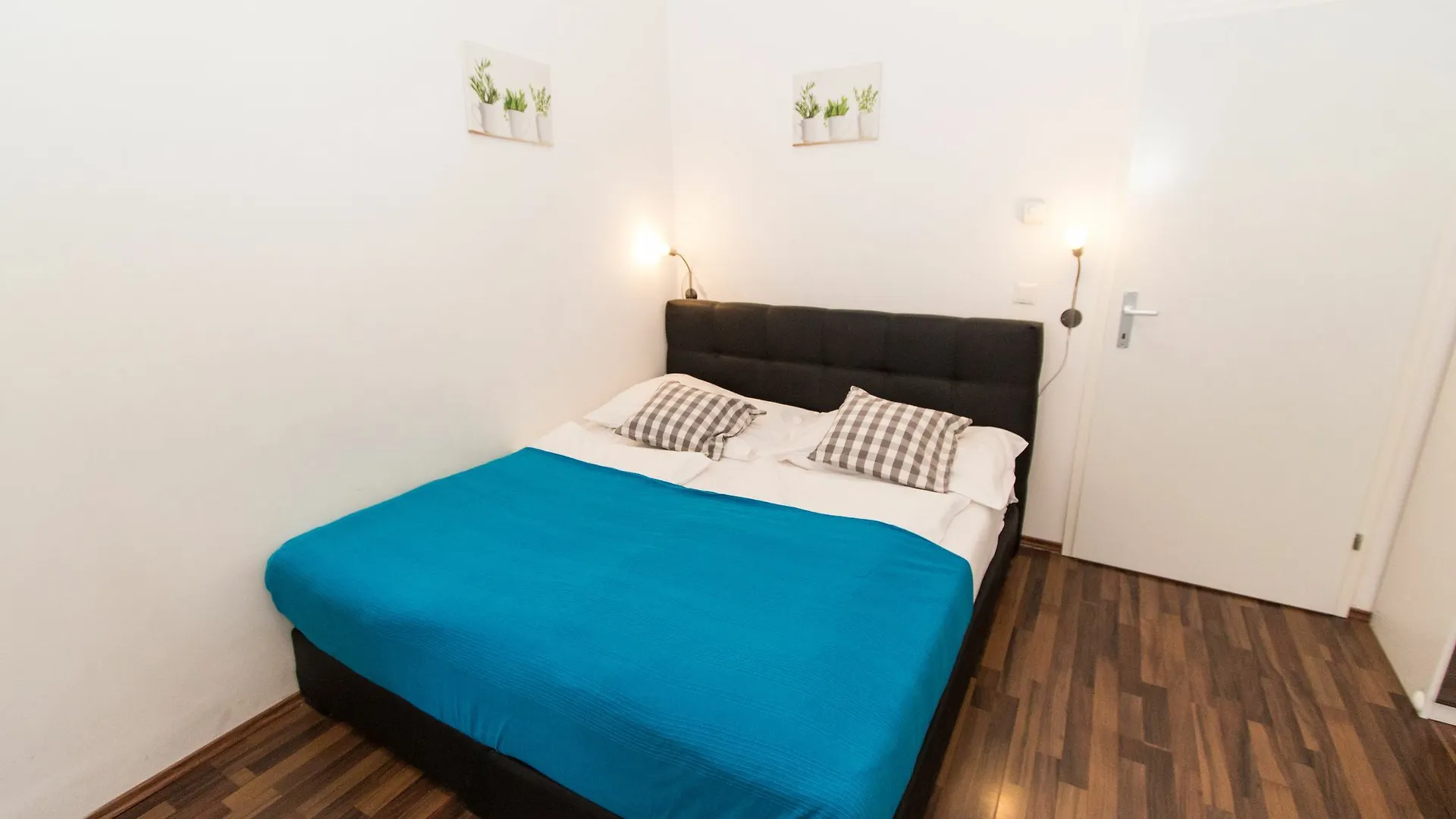 Checkvienna Apartment Rossauer Lande  Vienna
